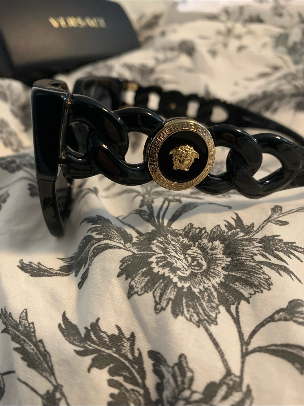 Versace Black Cat-Eye Sunglasses with Gradient Lenses - Picture 6 of 7